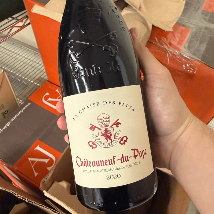 The Châteauneuf-du-Pape that Shouldn't Be Here!