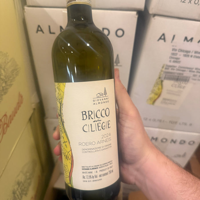 PIEDMONT ALERT: Stunning Single-Vineyard Arneis from Giovanni Almondo!